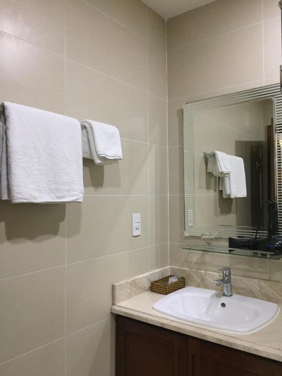 Sunny Hotel And Apartment Хошимин Экстерьер фото